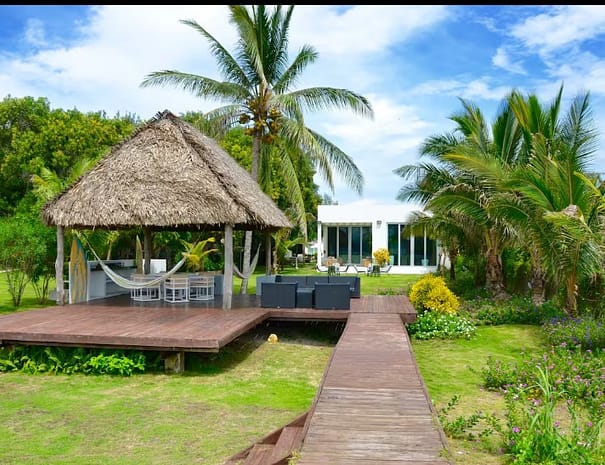 Panama Costal design retreat by Bannaba Stays (1)_ 01